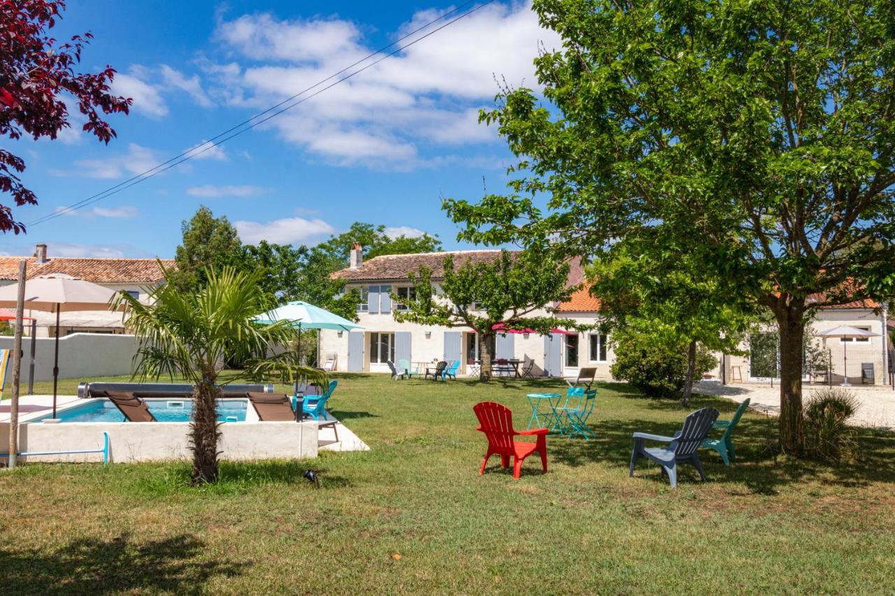 Gite 4 Personnes Avec Piscine Entre Saintes Et Royan Balanzac ภายนอก รูปภาพ